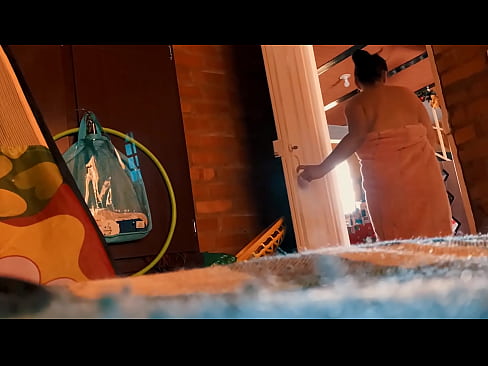 ❤️ Moj stric mi sledi v tuš kabino in me jebe, medtem ko se tuširam. ️❌ Porn video na sl.pornmega-com.ru ❌️❤